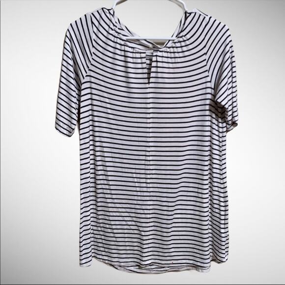 Maurice's White Black Stripe Short Sleeve Keyhole Cut-Out Blouse Size Medium - Picture 1 of 6
